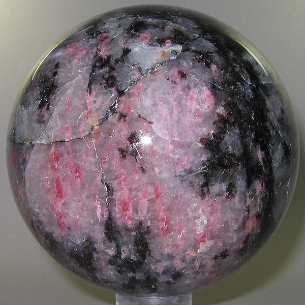 Quartz-Rhodochrosite-Madagascar.jpg